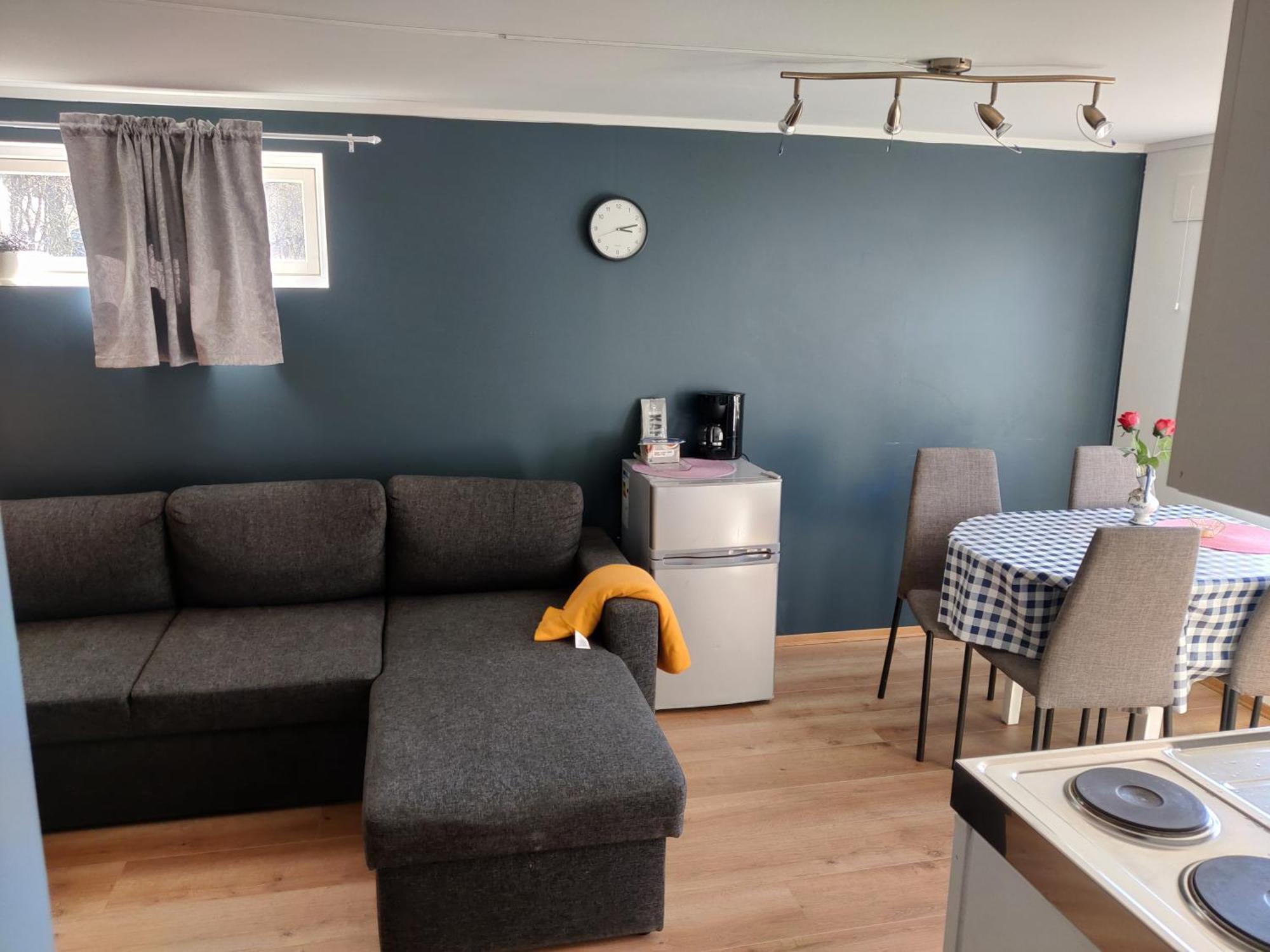 Feelhome Small 1 Bedroom Apartment Polar Vegen Тромсе Номер фото